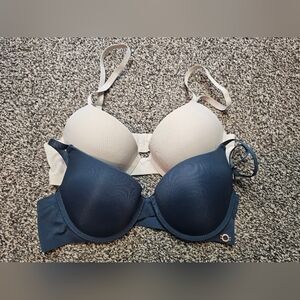 2 Danskin Pushup Bras sz 34D